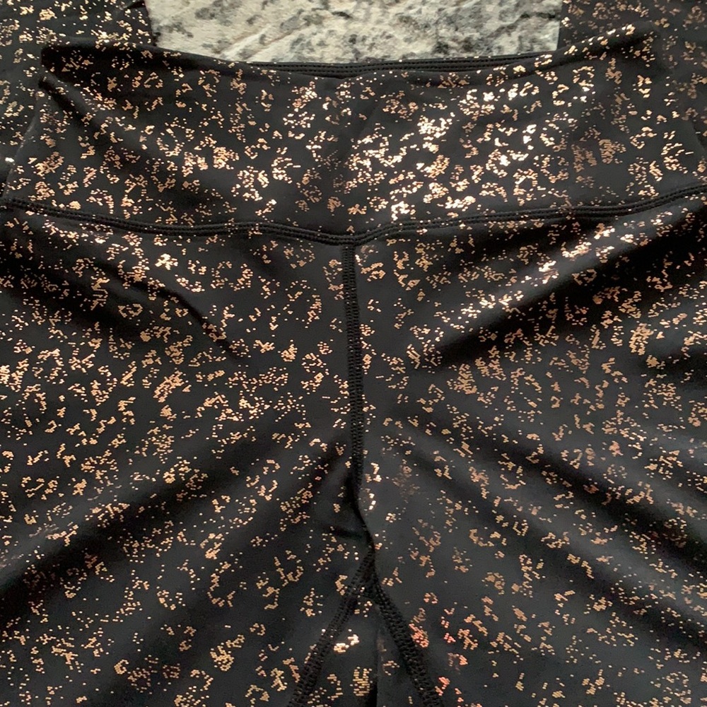 Zyia Women's Black Rose Gold Metallic Fleck Leggings - Picture 4 of 5